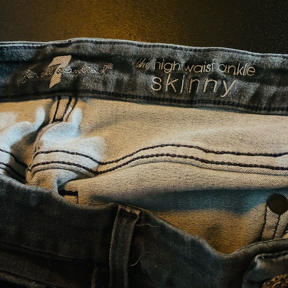 7 For All Mankind High-Waist Ankle Skinny Jeans - Picture 4 of 5